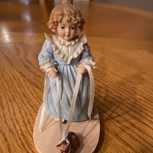 Maud Humphrey Figurine